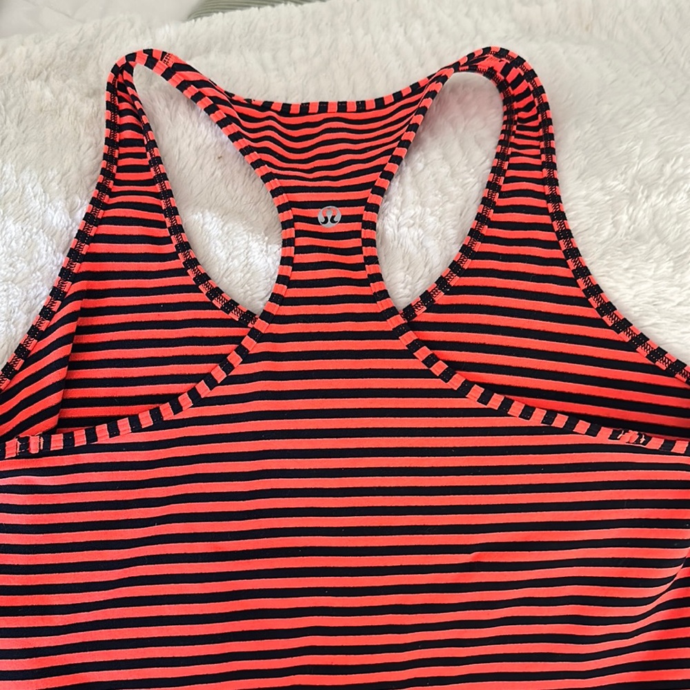 Lululemon tank